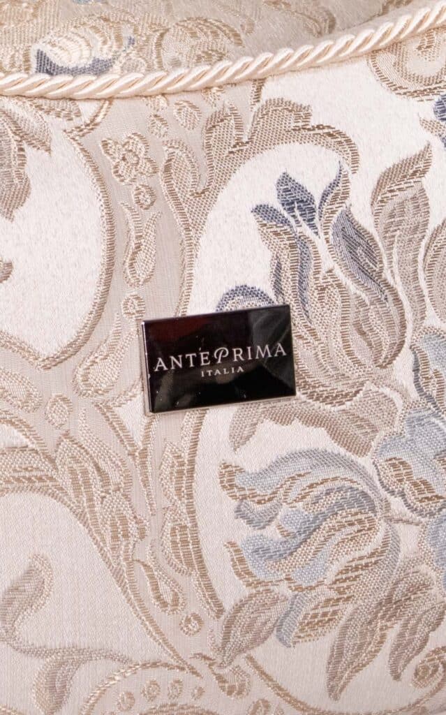Siena Avio Damask Dogbed anteprima venetian dogbed